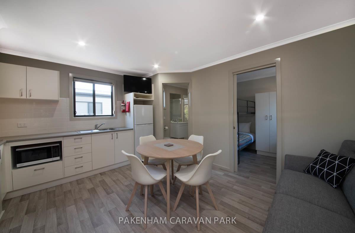 Pakenham Caravan Park Otel Dış mekan fotoğraf